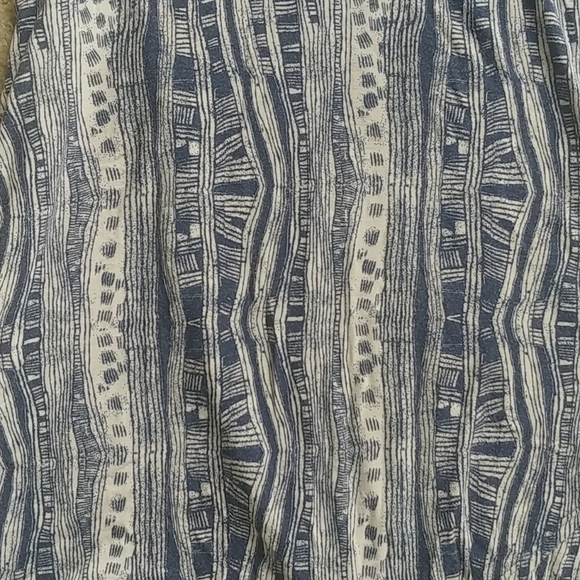 Max Studios Stretch High Low Skirt - Picture 3 of 4